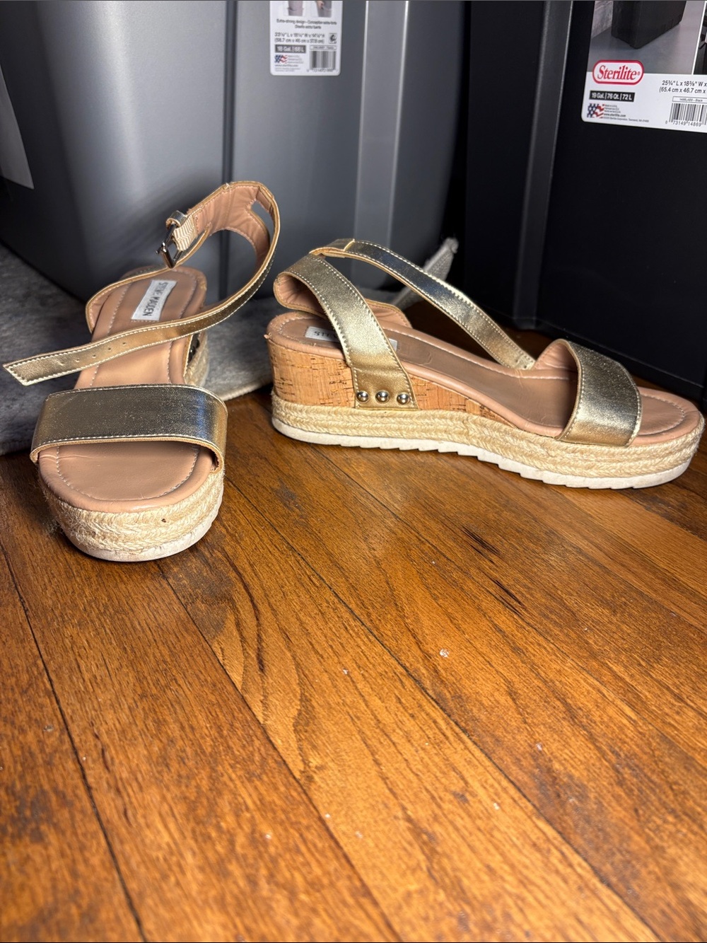 Steve Madden Metallic Gold Platform Espadrille Wedges